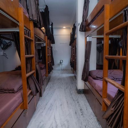 Pearl Courtyard Dormitory Benares Buitenkant foto