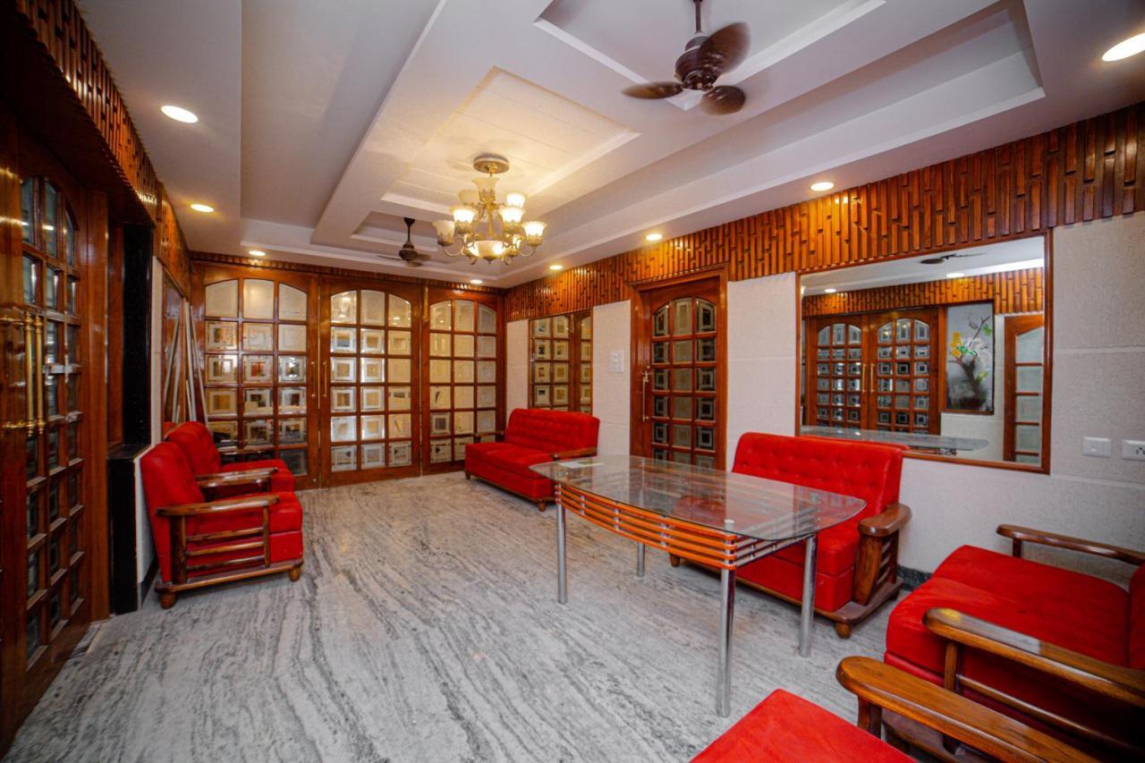 Pearl Courtyard Dormitory Benares Buitenkant foto