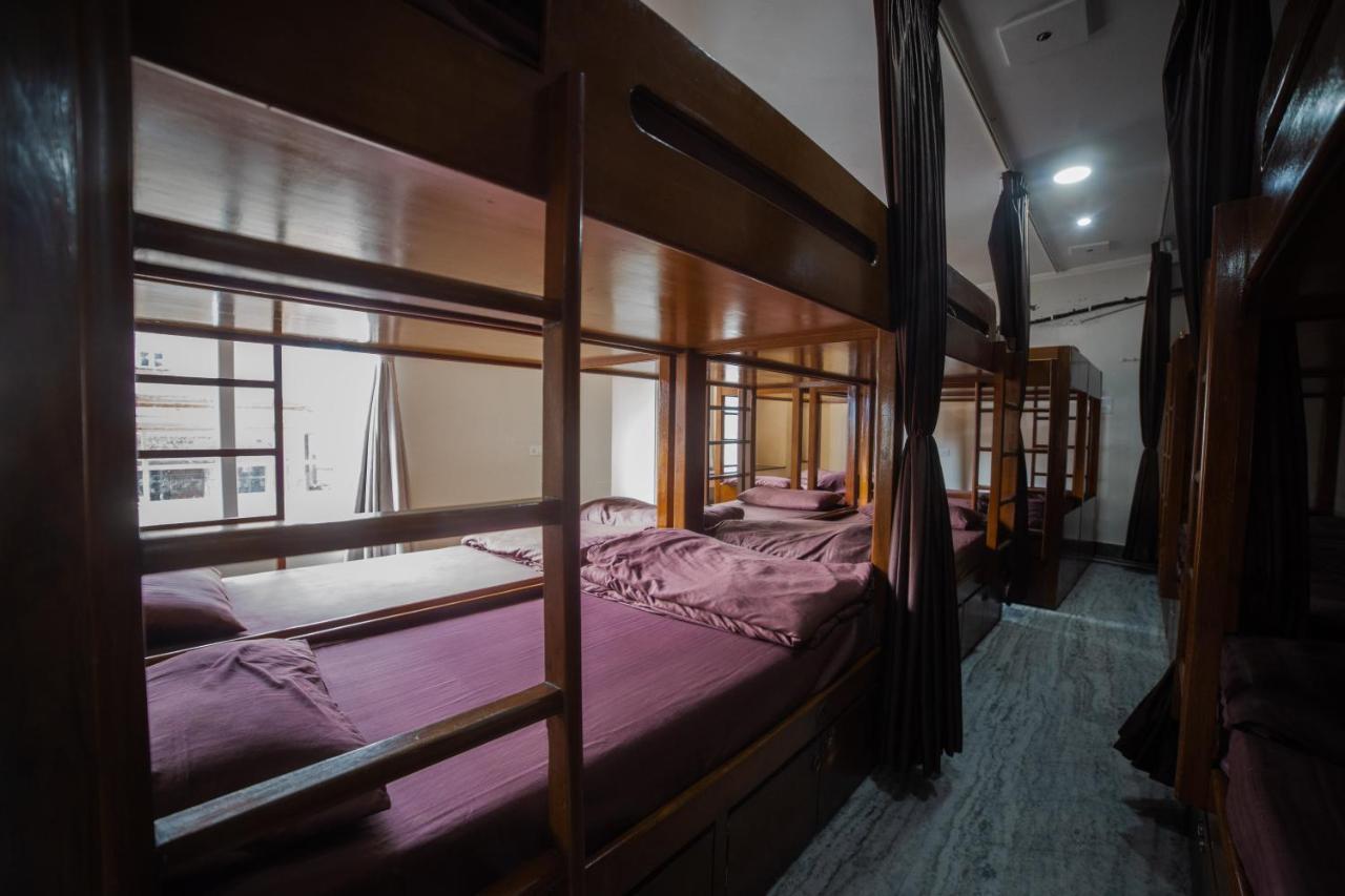 Pearl Courtyard Dormitory Benares Buitenkant foto