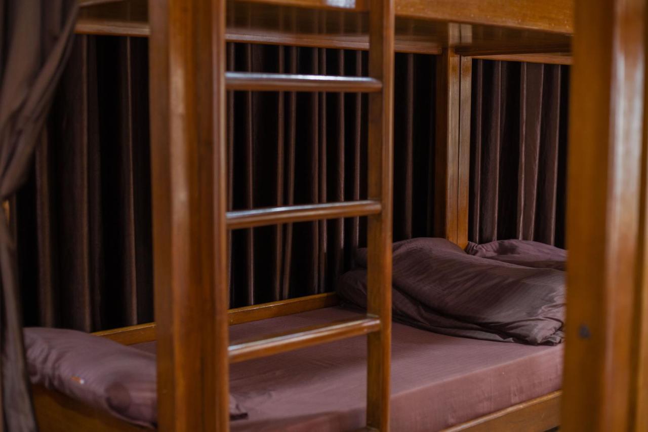 Pearl Courtyard Dormitory Benares Buitenkant foto