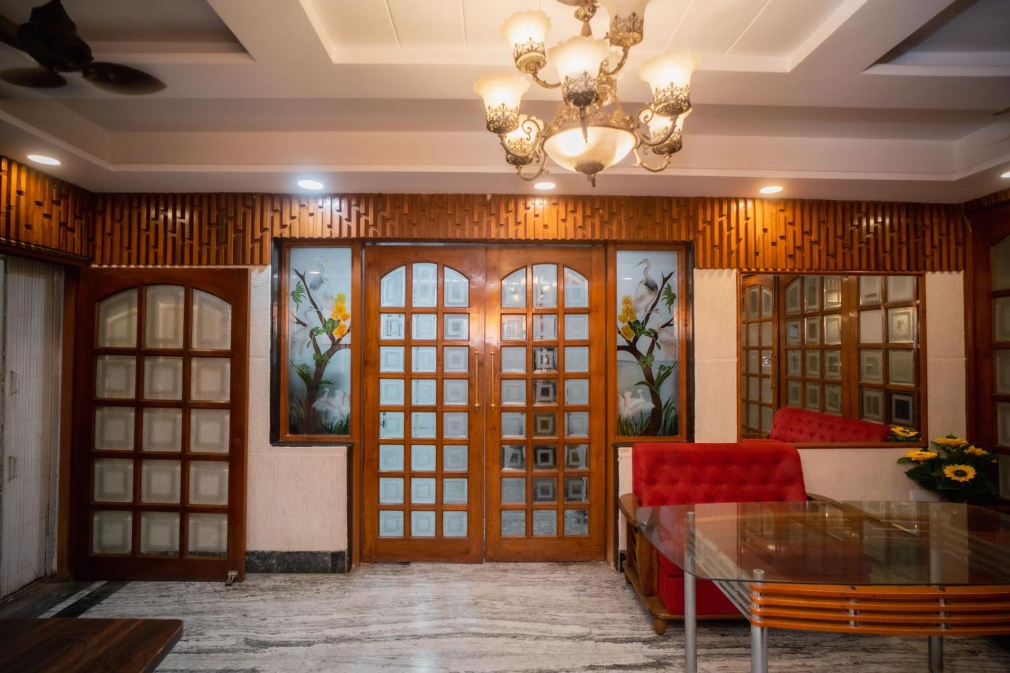 Pearl Courtyard Dormitory Benares Buitenkant foto