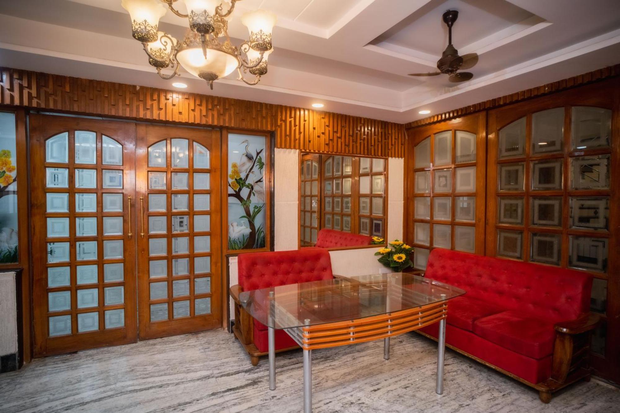 Pearl Courtyard Dormitory Benares Buitenkant foto