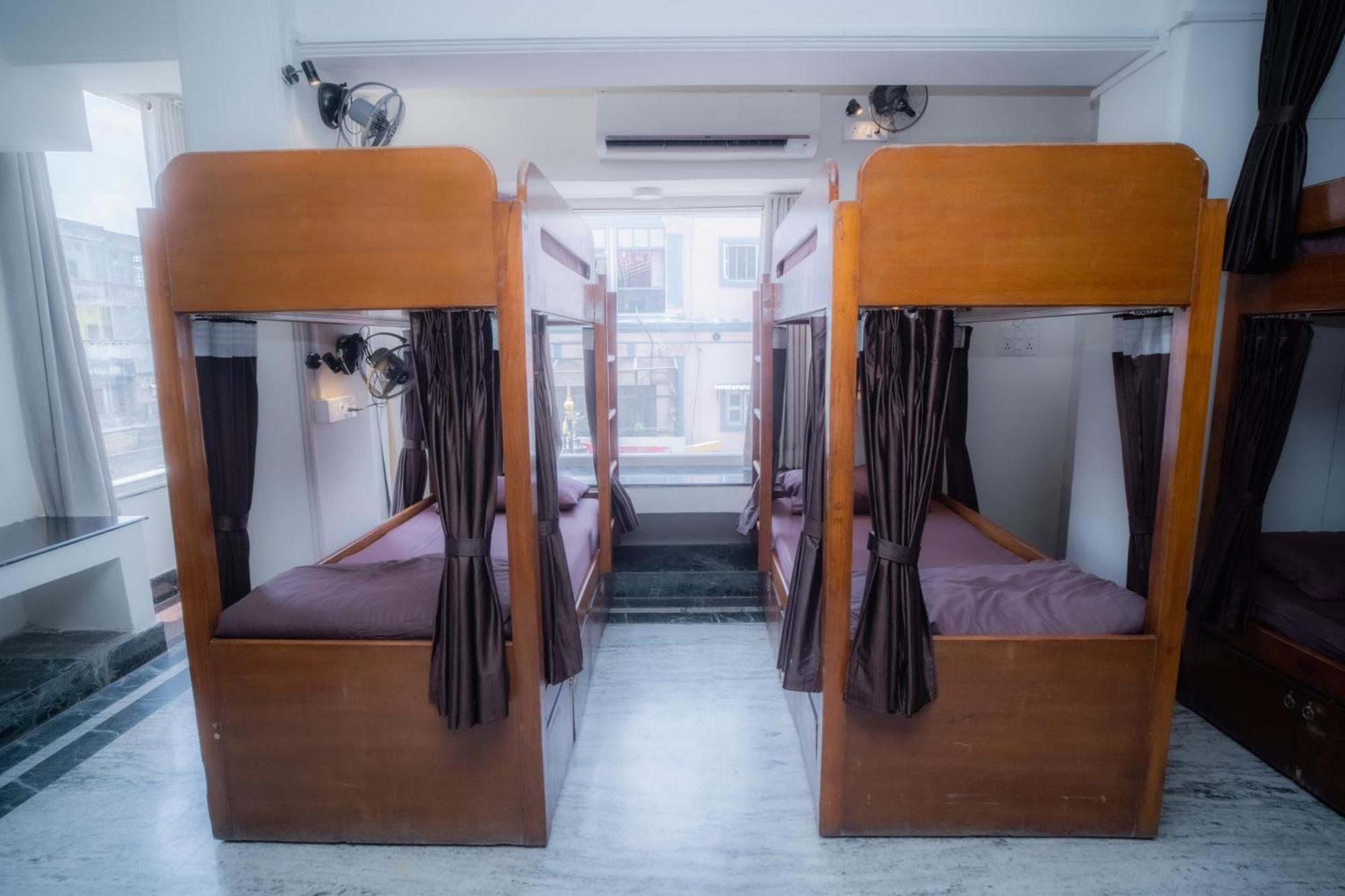 Pearl Courtyard Dormitory Benares Buitenkant foto