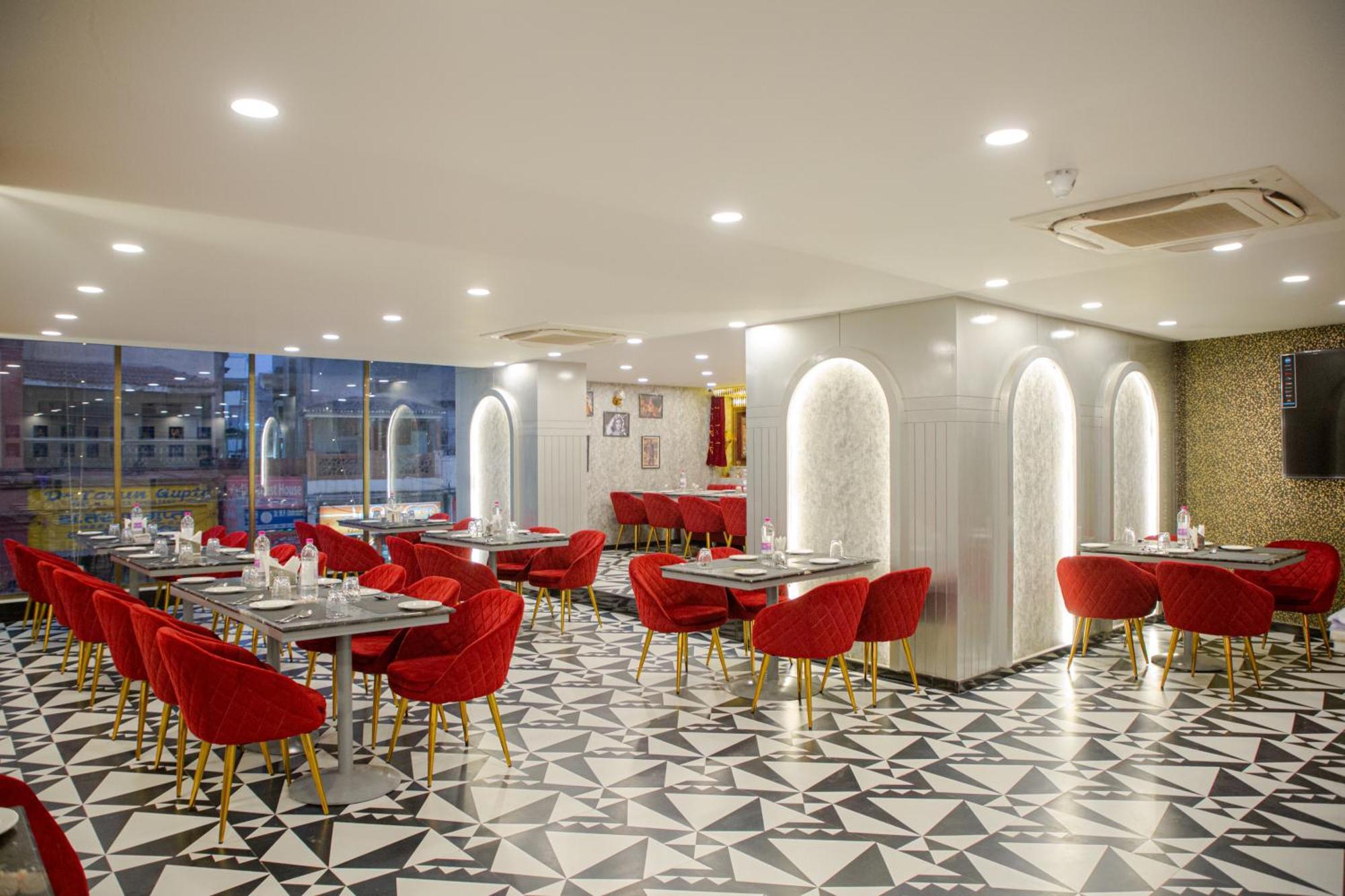 Pearl Courtyard Dormitory Benares Buitenkant foto